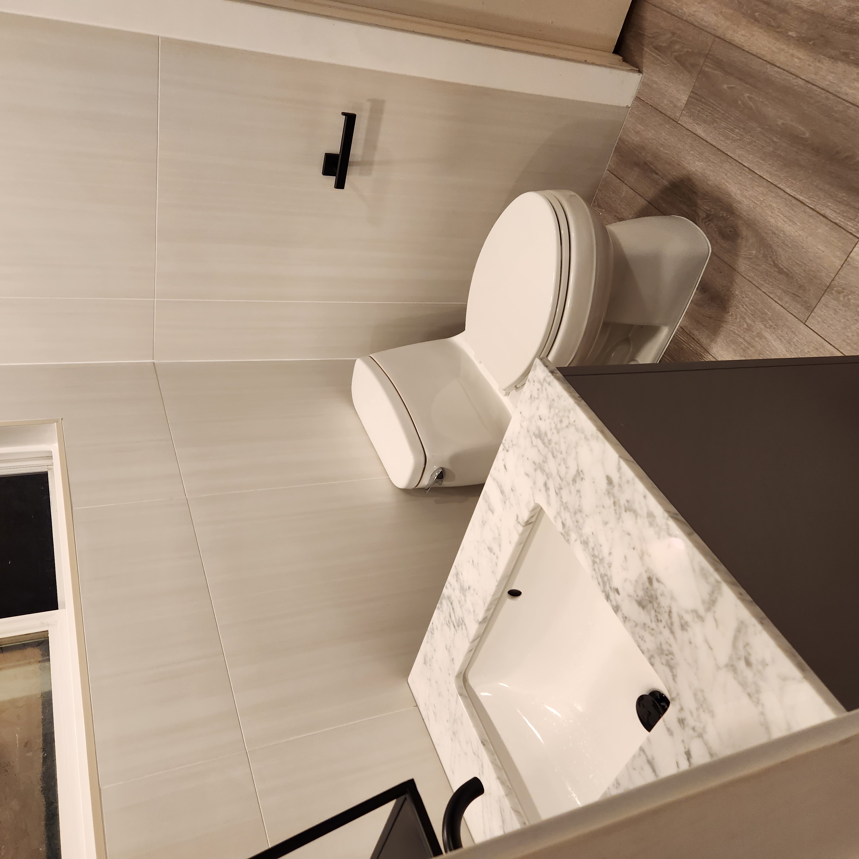 Porcelain vs Ceramic Tile: Which to Choose for San Diego Floors and Showers